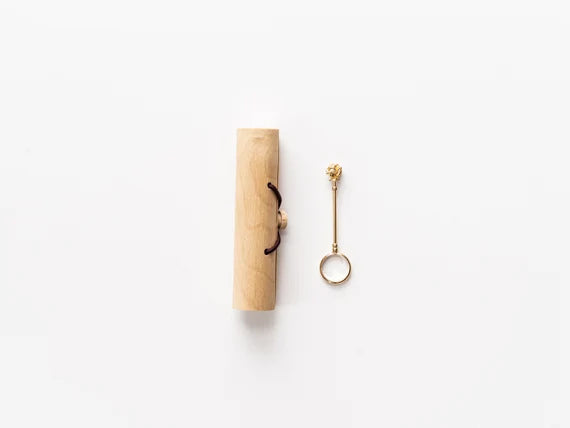 Golden Rose Elegant Boho Chic Cigarette Holder Ring – Fashionable Finger Accessory for Smokers