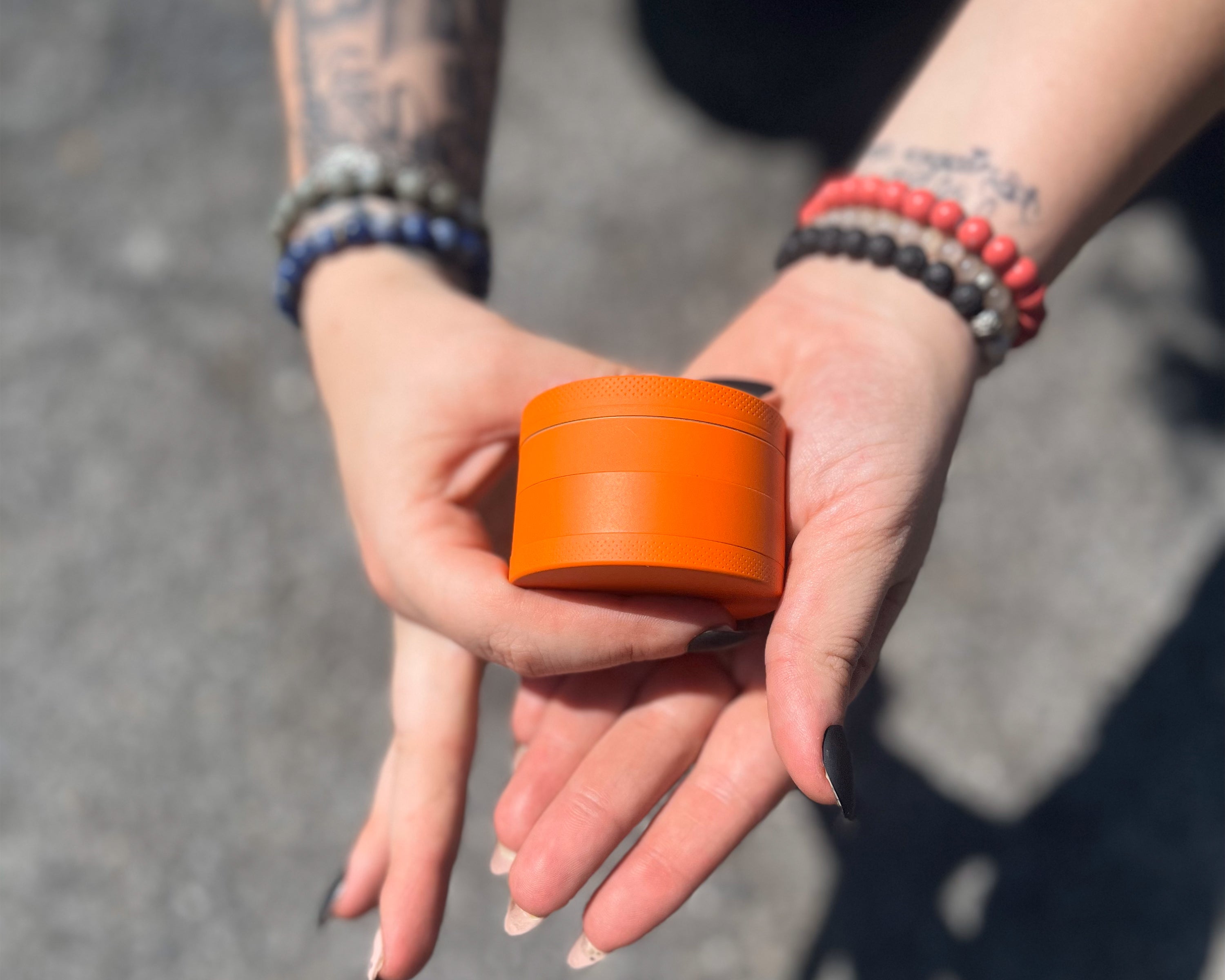  Herb Grinder