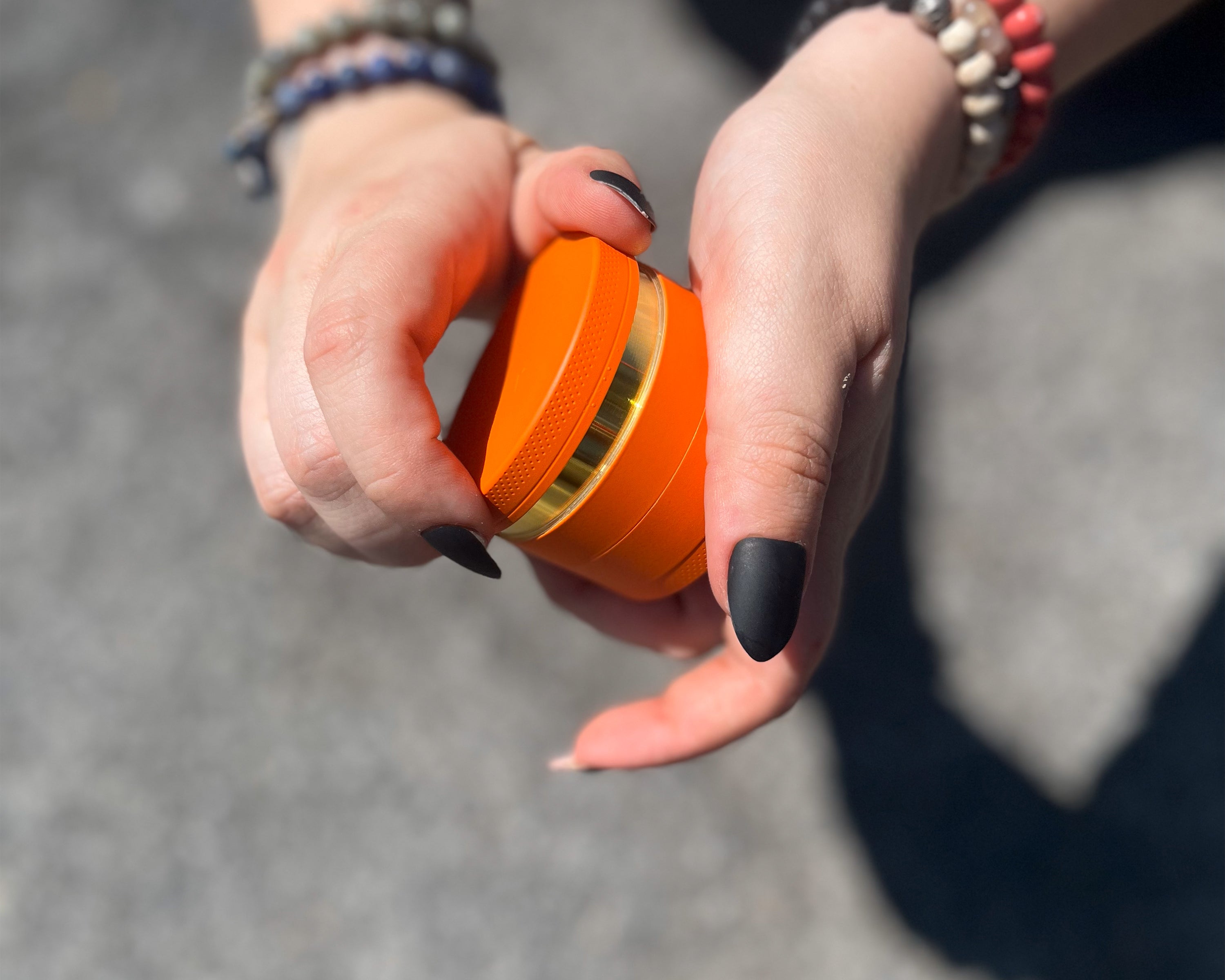  Herb Grinder