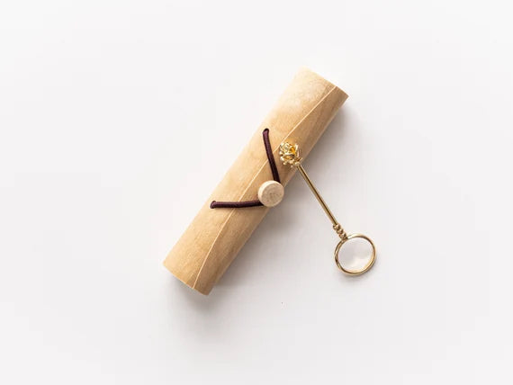 Golden Rose Elegant Boho Chic Cigarette Holder Ring – Fashionable Finger Accessory for Smokers