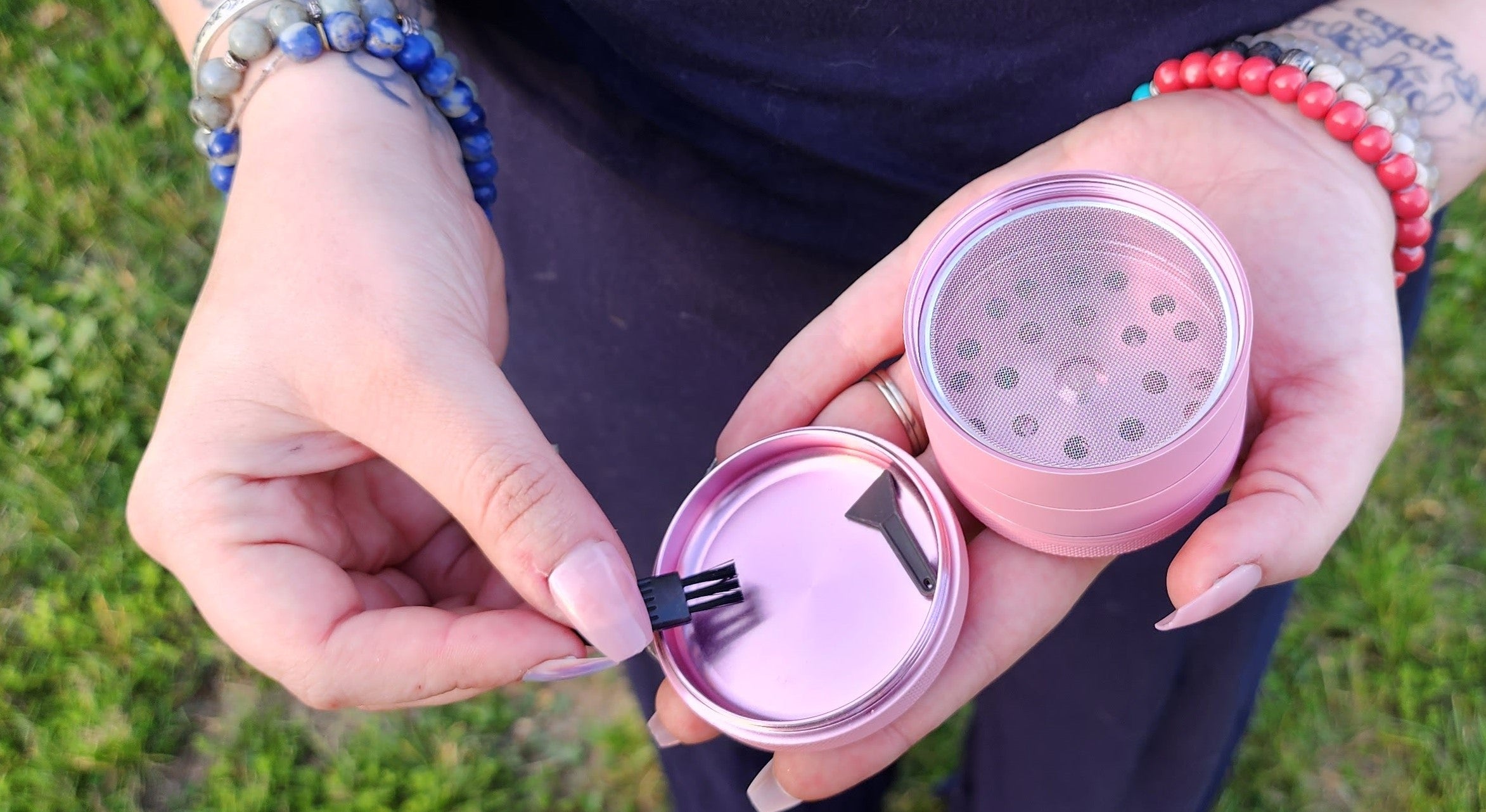 Matte Finish Rubberized Grinders, X-Large Comfortable Grip Herb Grinder