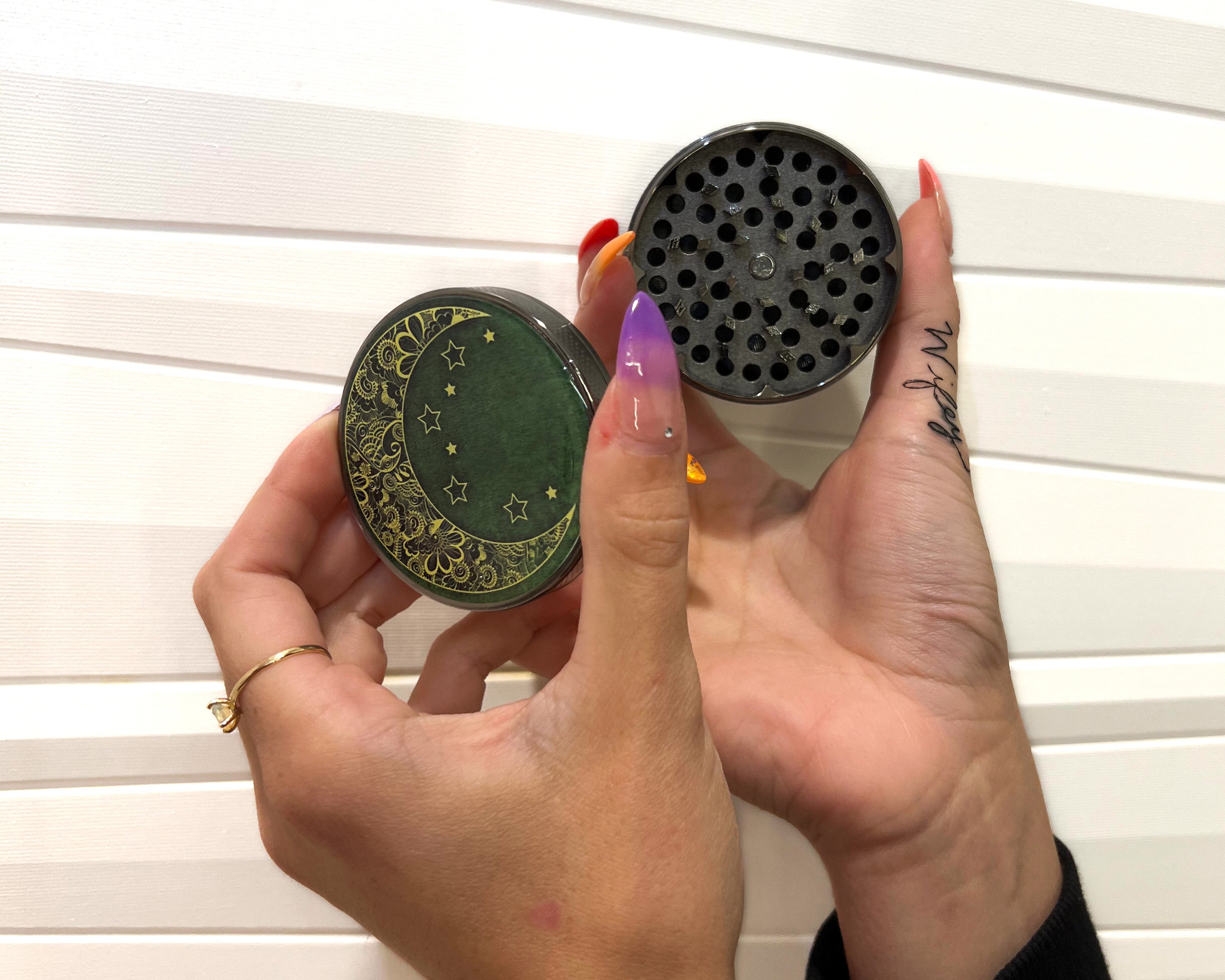 Crescent Moon With Stars Grinder, Whimsigoth Grinder, Magical Moon And Stars Grinder, Large Grinder, 5 Piece Grinder, Lunar Herb Crusher
