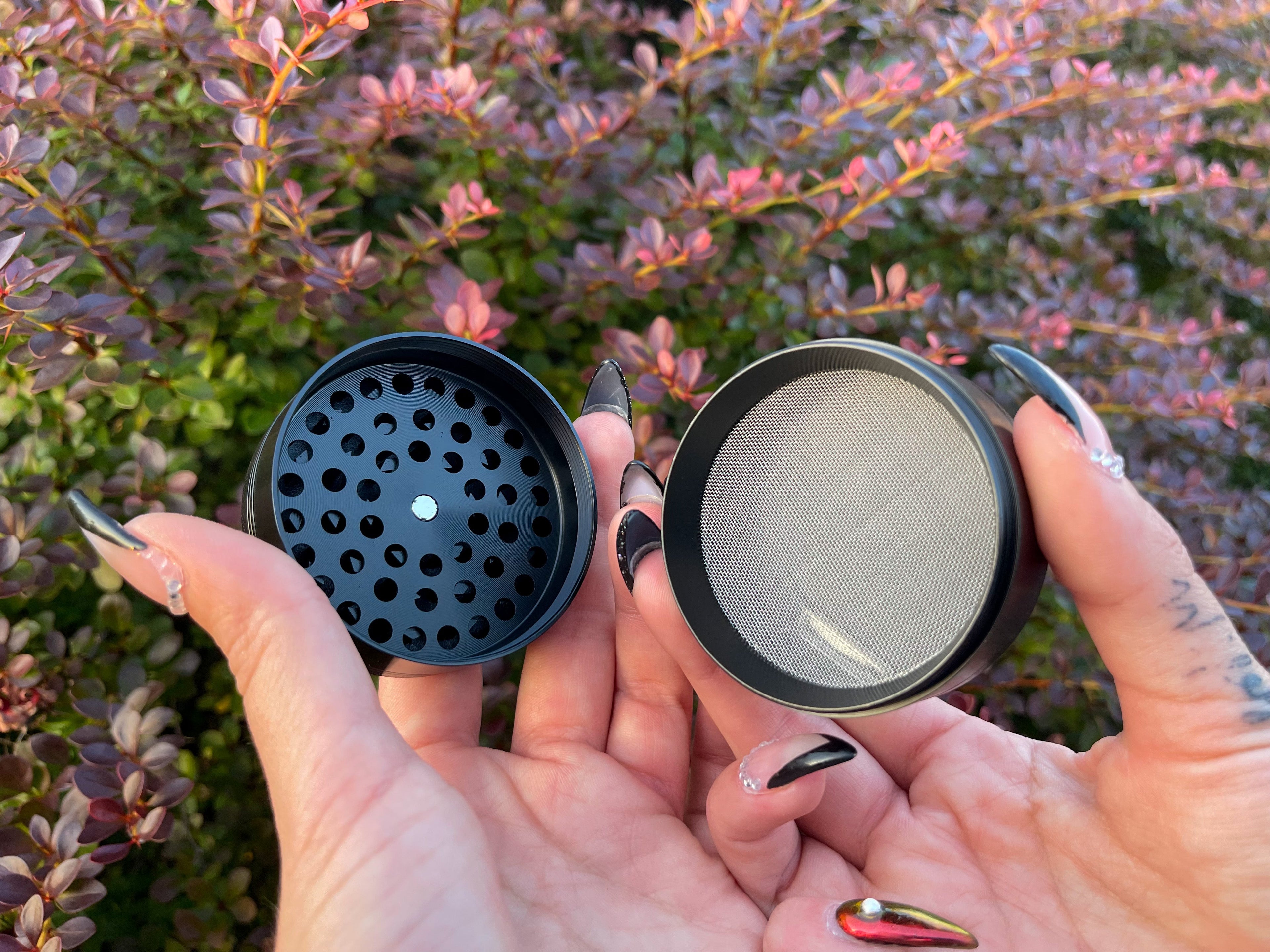  Herb Grinder