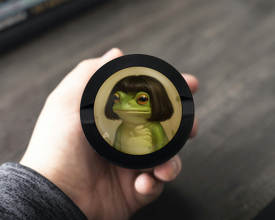 Snus Storage Case Cute Frog with Bob Haircut Meme Black