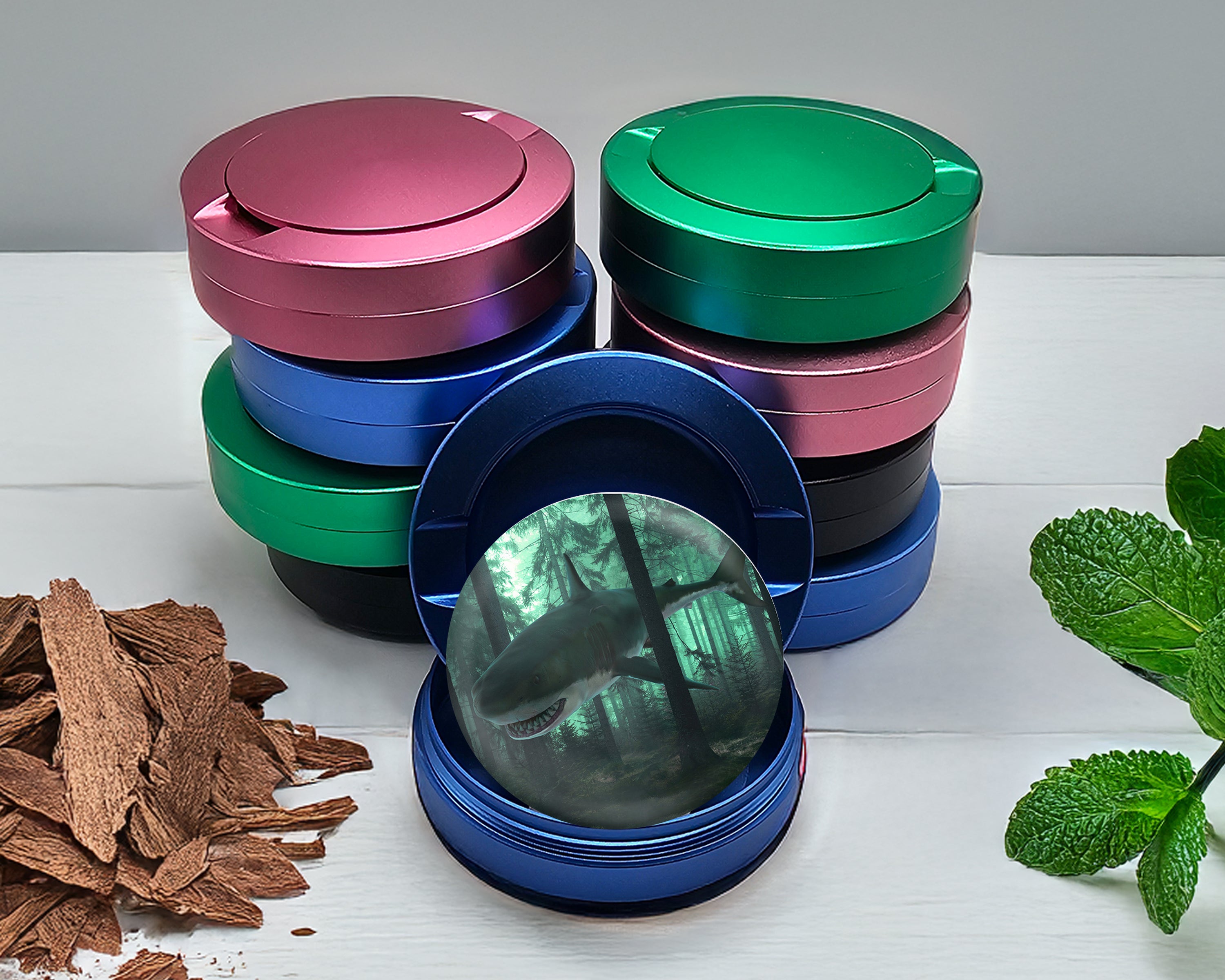 Great White Shark in the Forest Snus Storage Case Blue