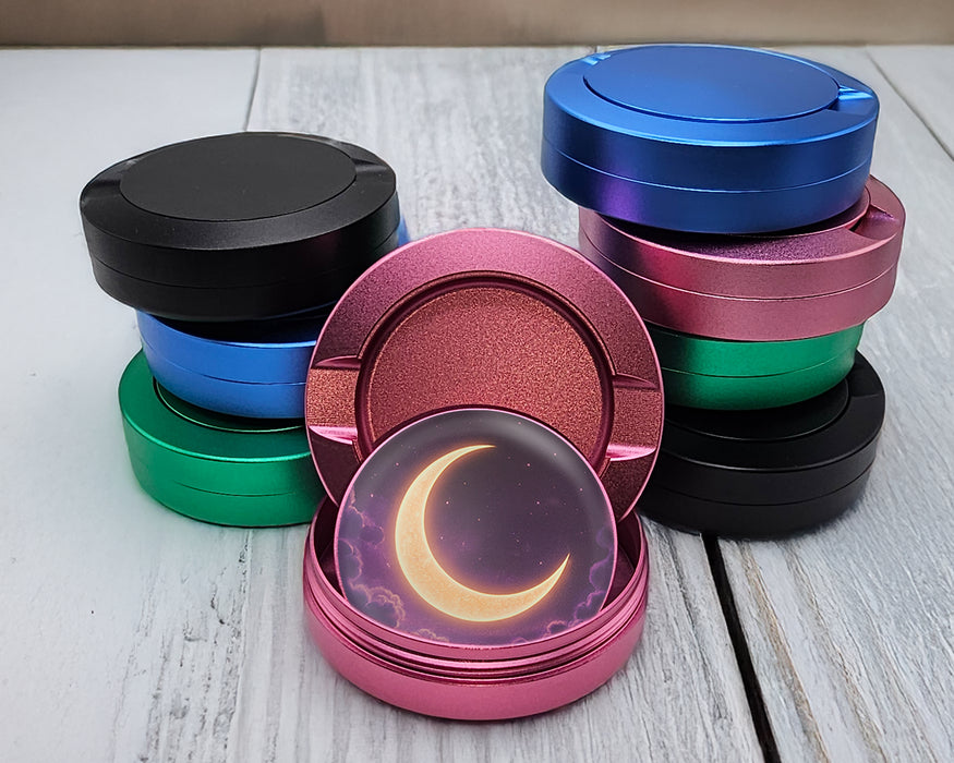 Crescent Moon in Dreamy Night Sky Snus Storage Case Pink