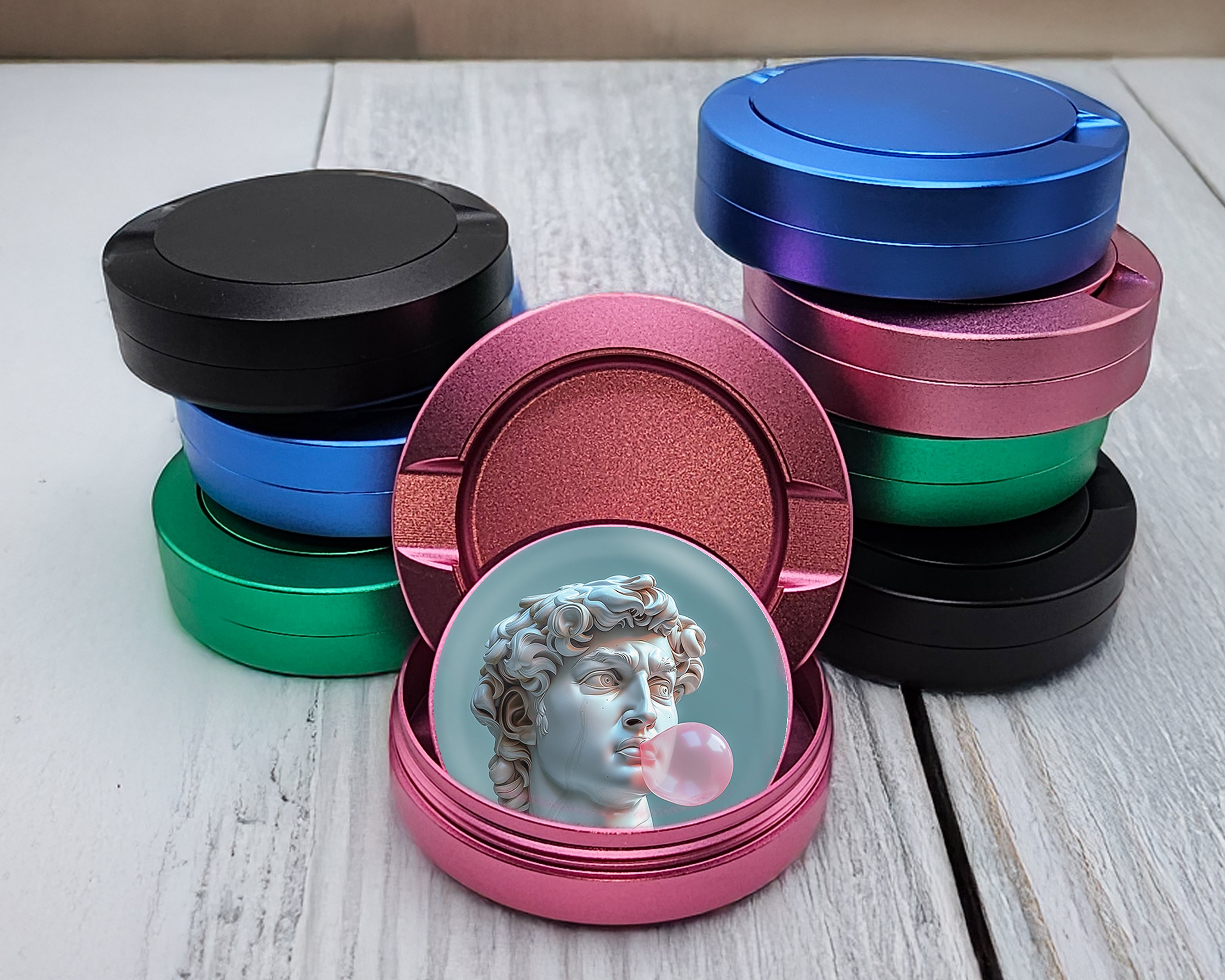 Michelangelo Statue Of David Blowing A Bubble Snus Storage Case Pink