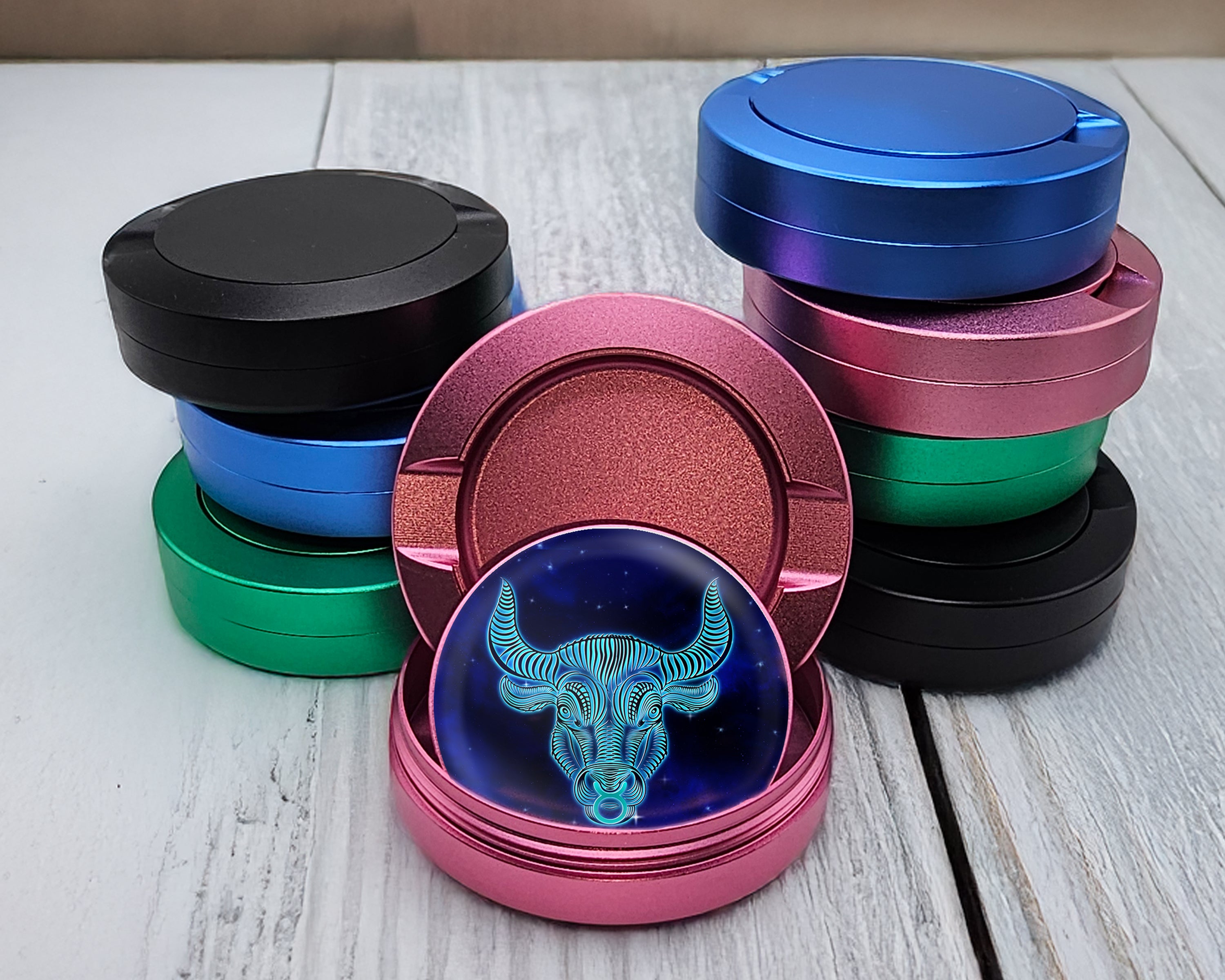 Taurus Zodiac Grinder Snus Storage Case Pink