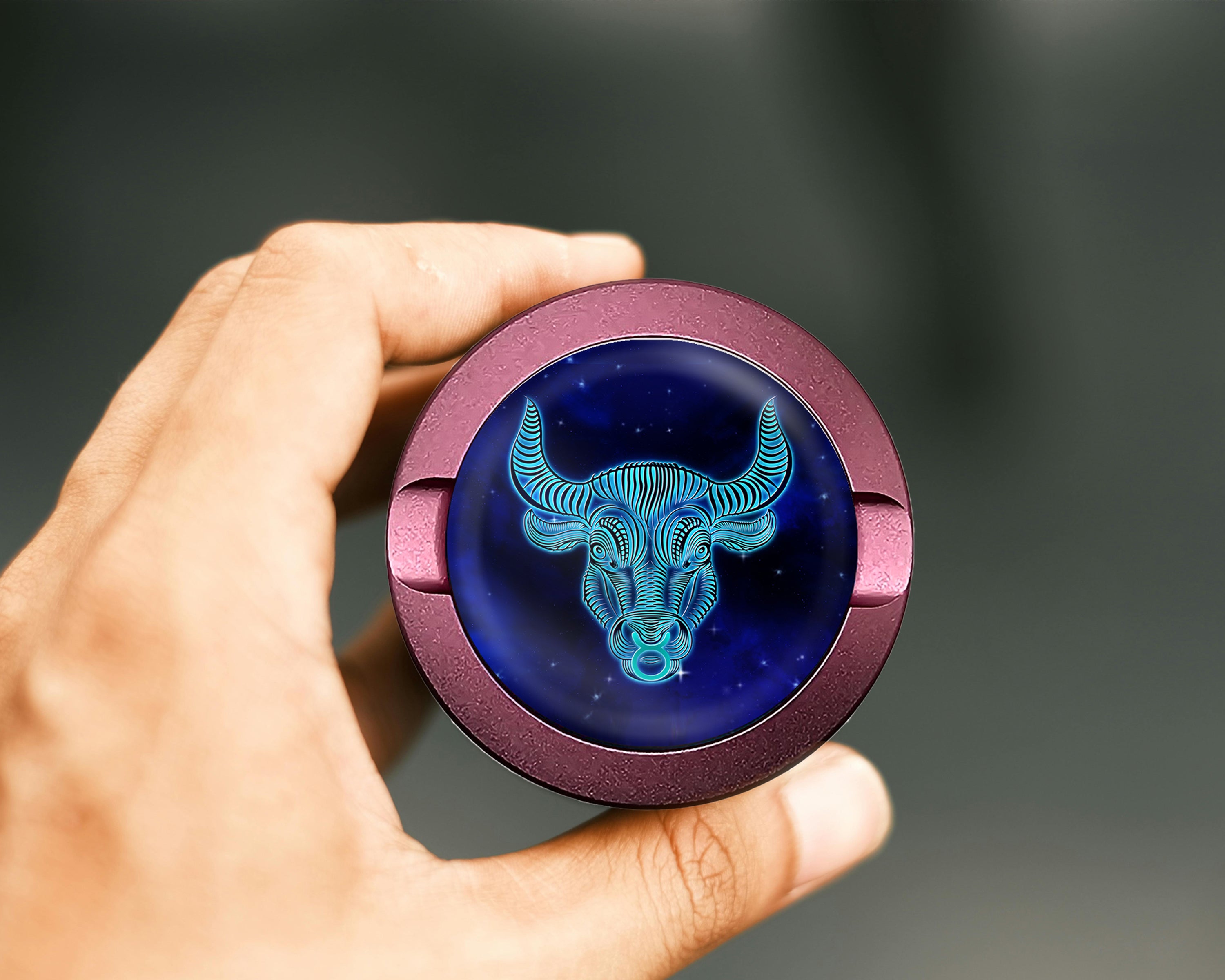 Taurus Zodiac Grinder Snus Storage Case Pink