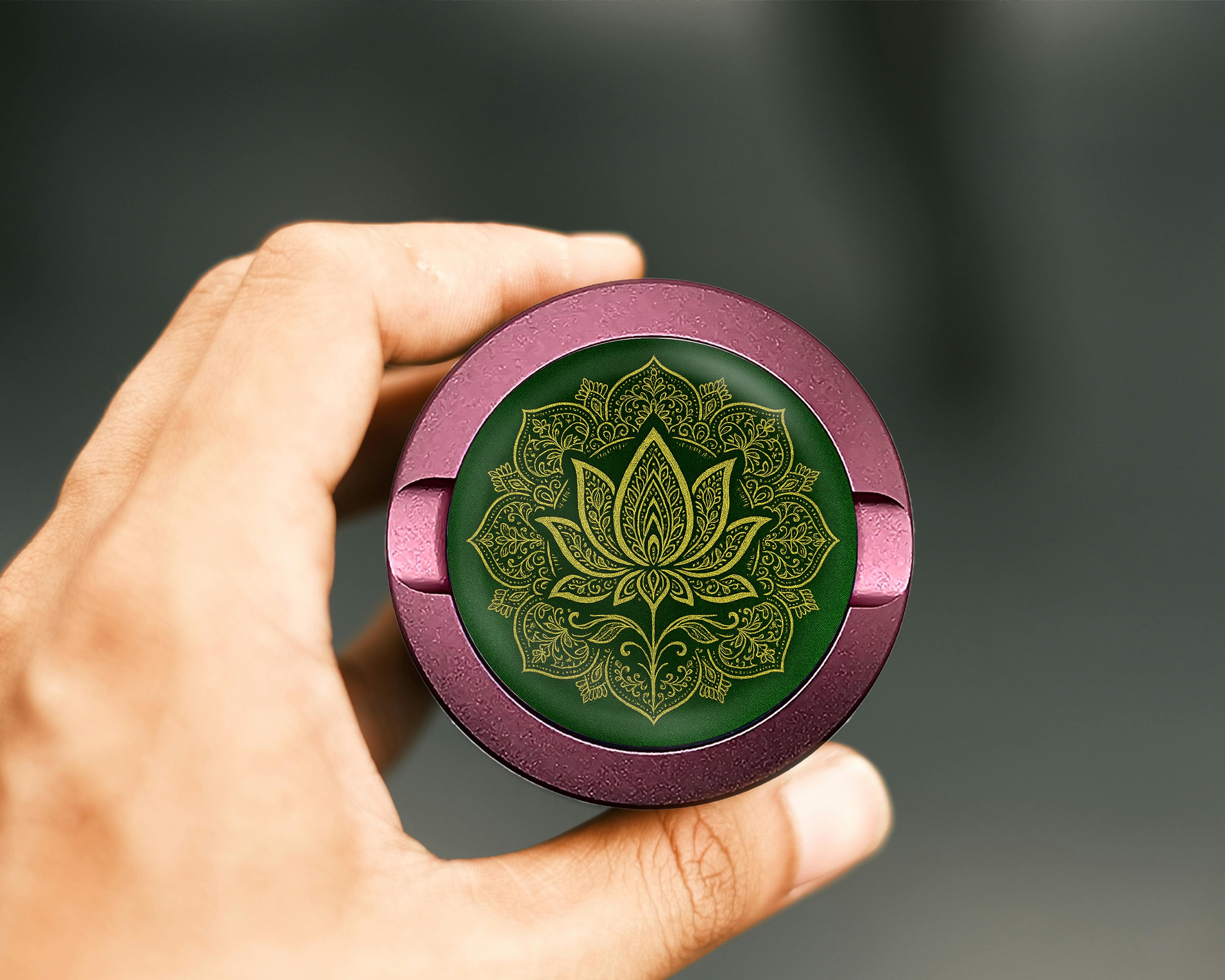 Golden Lotus Blossom Snus Storage Case Pink
