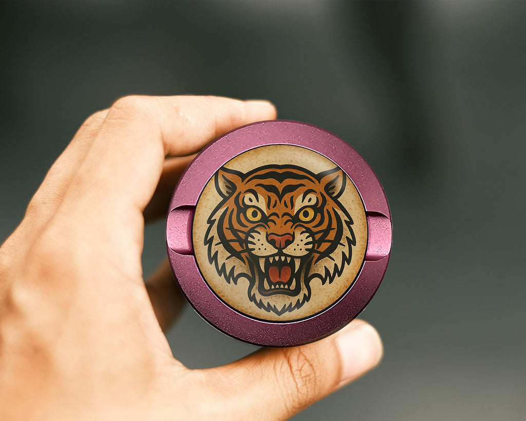 Vintage Fierce Tiger Head Traditional Tattoo Design Snus Storage Case Pink