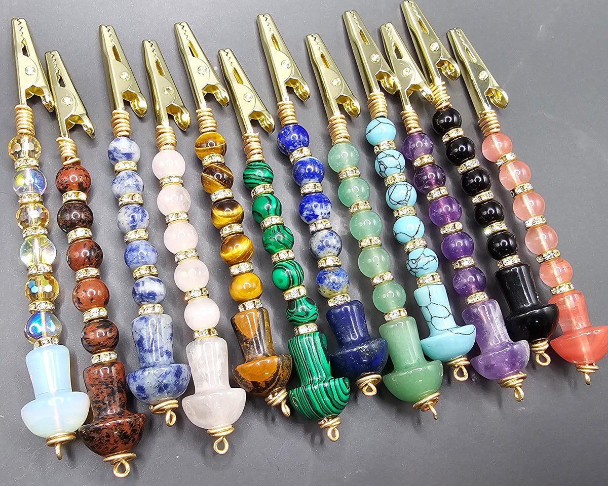 Gold-tone mushroom beaded wand cigarette holder assortment